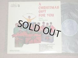 画像1:  VA ( CRYSTALS+RONETTES+DARLEN LOVE+More ) - A CHRISTMAS GIFT FOR YOU ( Ex++ / MINT- FEW SMALL LIGHT WARP on EDGE SIDE  )  / 1987  US reissue MONO Used LP  