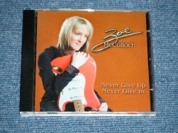画像1: ZOE McCULLOCH - NEVER GIVE UP NEVER GIVE IN  ( MINT/MINT)   / 2004　UK ENGLAND ORIGINAL Used CD
