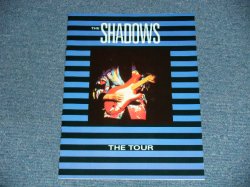 画像1: THE SHADOWS - THE TOUR (1983) Tour Books  / 1983 UK ENGLAND  ORIGINAL Used TUR BOOK 