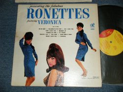 画像1: RONETTES -  ...PRESENTING THE FABULOUS RONETTES  (Ex+/Ex+++ Looks:Ex++ WTRDMG) / 1964 Version US AMERICA Original 2nd Press "YELLOW Label" MONO Used LP 