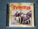 THE VENTURES - FAVORITES  (NEW)  / 1996 US AMERICA ORIGINAL "BRAND NEW" 