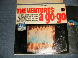 画像1: THE VENTURES - A GO-GO (Ex++/Ex++) / 1967 Version US AMERICA 3rd Press "'D' MARK Label" STEREO Used LP 