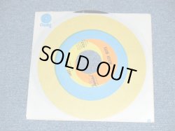 画像2: THE BEACH BOYS - A) SURFIN' U.S.A. (BRIAN WILSON Credit Label)   B)SHUT DOWN (MINT-/MINT-) / 1963 US AMERICA ORIGINAL Used 7" SINGLE