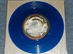 画像1: DARLENE LOVE - A) CHRISTMAS (BABY, PLEASE COME HOME)   B) WAIT TIL' MY BOBBY GETS HOME  (Ex++/Ex++) / 1974 UK ENGLAND ORIGINAL "BLUE WAX / VIMYL" Used 7" Single