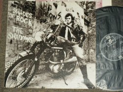 画像1: THE SHADOWS - SHADES OF ROCK ( Ex+++/Ex+++ ) / 1970 UK ORIGINAL Used  LP 