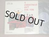 画像:  VA ( CRYSTALS+RONETTES+DARLEN LOVE+More ) - A CHRISTMAS GIFT FOR YOU ( Ex++ / MINT- FEW SMALL LIGHT WARP on EDGE SIDE  )  / 1987  US reissue MONO Used LP  