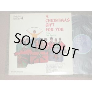 画像:  VA ( CRYSTALS+RONETTES+DARLEN LOVE+More ) - A CHRISTMAS GIFT FOR YOU ( Ex++ / MINT- FEW SMALL LIGHT WARP on EDGE SIDE  )  / 1987  US reissue MONO Used LP  