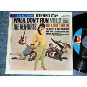 画像: THE VENTURES - WALK-DON'T RUN   VOL.2 ( "D" MARK LABEL : With NO CENTER style : Ex+++/Ex+++ . BB hole )  / 1964 US ORIGINAL 7"EP + PICTURE SLEEVE 