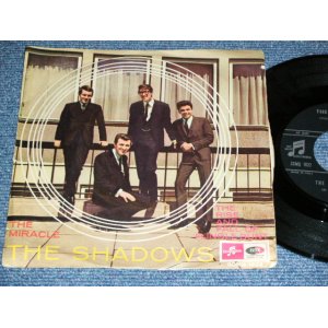 画像: The SHADOWS - THE MIRACLE ( VG+++/Ex  ) / 1965 ITALY ITALIA ORIGINAL Used 7" Single With PICTURE SLEEVE 