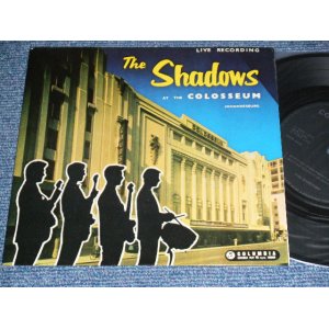 画像: The SHADOWS - AT THE COLOSSEUM  ( MINT-/MINT- ) / 19?? SOUTH AFRICA  ORIGINAL Used 7" EP