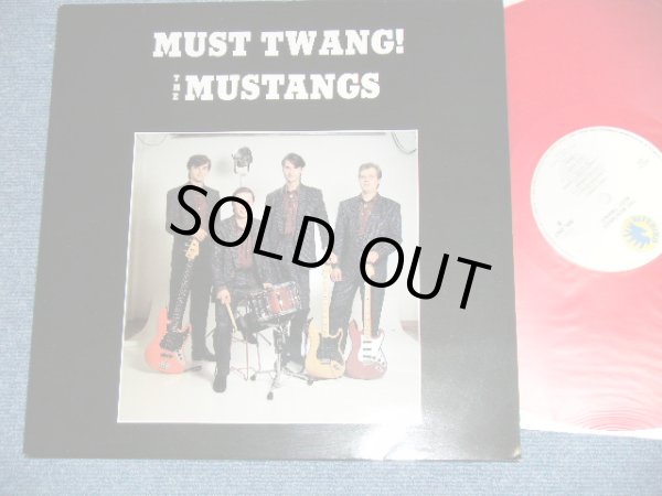 画像1: The MUSTANGS - MUST TWANGS (MINT-/MINT- )  / 198 FINLAND ORIGINAL "RED WAX Vinyl"  Used LP 