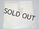画像: CLIFF RICHARD - I'M NEARLY FAMOUS (SEALED cut out, WTRDMG) / 1976 US ORIGINAL "Brand New SEALED" LP 