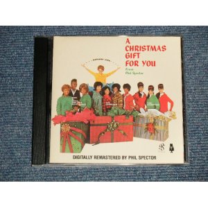 画像: VA Various (CRYSTALS+RONETTES+DARLEN LOVE +More) - A CHRISTMAS GIFT FOR YOU (MINT/MINT) /1989 US AMERICA Used CD  