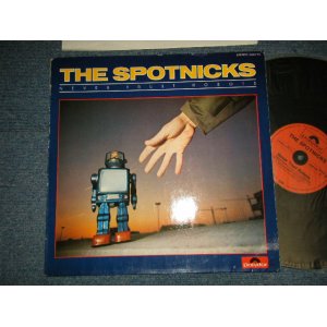 画像: The SPOTNICKS - NEVER TRUST ROBOTS (Ex++/MINT-) / 1978. WEST-GERMANY GERMAN ORIGINAL Used LP