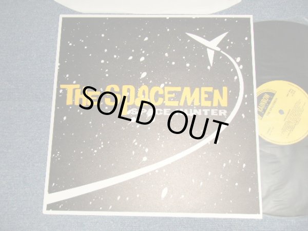 画像1: THE SPACEMEN (SWEDISH INST) - SPACE HUNTER (MINT-/MINT-) / 1988 SWEDEN ORIGINAL Used LP 