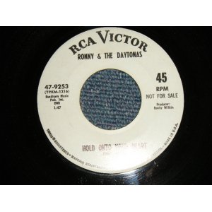 画像: RONNY AND THE DAYTONAS - A)HOLD ONTO YOUR HEART  B)BRAVE NEW WORLD (Ex++/Ex+++) / 1967 US AMERICA ORIGINAL "WHITE LABEL PROMO" Used 7" 45rpm Single