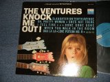 画像: THE VENTURES - KNOCK ME OUT (NO "TOMORROW'S LOVE" Version )/(Ex+++/MINT-) /  US AMERICA 2nd Press "BLUE with BLACK Print Label" Jacket: STEREO , Record: MONO Used LP 