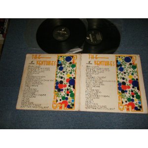 画像: THE VENTURES - 10TH ANNIVERSARY ALBUM (VG+++/Ex+ EDSP) / 1970 THAI-LAND ORIGINAL Used 2-LP'S