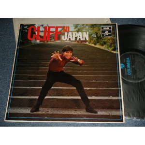 画像: CLIFF RICHARD - CLIFF IN JAPAN (Ex+++/MINT-) / 1968 UK ENGLAND ORIGINAL 1st Press "BLUE Columbia Label "STEREO Used  LP 