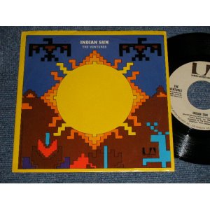 画像: THE VENTURES - A) INDIAN SUN  B)SQUUAW MAN (Ex+++/MINT) / 1973 US AMERICA ORIGINAL "STOCK COPY" Used 7" SINGLE With PICTURE SLEEVE (