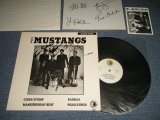 画像: The MUSTANGS - MAXI-EP 45 RPM (With AUTO GRAPHED SIGNED 直筆サイン入り色紙 + POST CARD) (Ex++/MINT)  / 1986 FINLAND ORIGINAL Used 12" EP