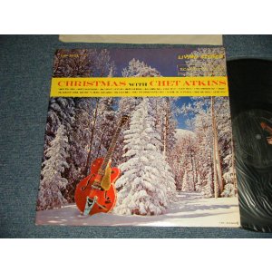 画像: CHET ATKINS - CHRISTMAS WITH CHET ATKINS (Ex+++/Ex+++) / 1965 US AMERICA ORIGINAL STEREO Used LP