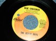 画像3: THE BEACH BOYS - A)THE MAN WITH ALL THE TOYS   B)BLUE CHRISTMAS  (Ex++/Ex++) / 1964 US AMERICA ORIGINAL "PROMPO BB HOLE" Used 7" SINGLE
