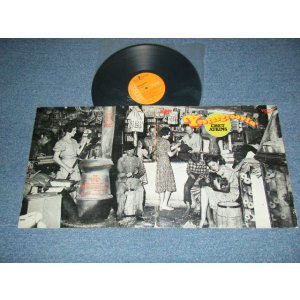 画像: CHET ATKINS - YESTERGROOVIN' (Ex-/VG+++) / 1970 US AMERICA ORIGINAL Used LP