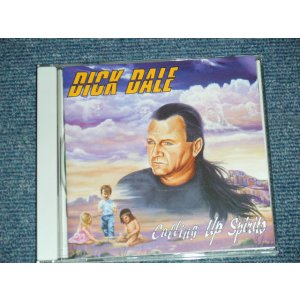 画像: DICK DALE - CALLING UP SPIRITS (MINT/MINT) / 1996  UK ENGLAND ORIGINAL Used CD 