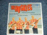画像: THE HVSKIES - THE HVSKIES  / 2004  FINLAND Mini-LP Paper Sleeve Brand New  CD  
