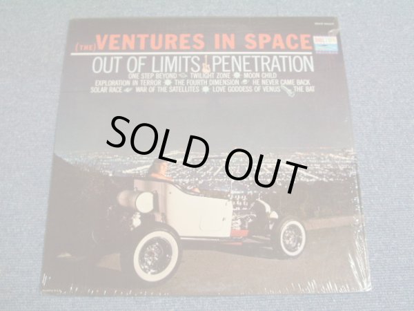 画像1: THE VENTURES - IN SPACE (MINT-/MINT- )  / 1970  US RELEASE DIFFERENT BACK COVER Stereo LP 