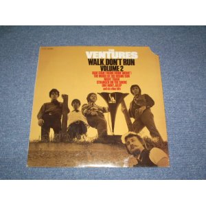 画像: THE VENTURES - WALK DON'T RUN VOL.2 / 1970  US RE-PACKAGE RELEASE DIFFERENT COVER Sealed  LP 