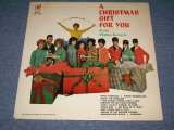 画像:  VA ( CRYSTALS+RONETTES+DARLEN LOVE+More ) - A CHRISTMAS GIFT FOR YOU ( Ex++ / MINT- FEW SMALL LIGHT WARP on EDGE SIDE  )  /1964  US Original 2nd Press Label YELLOW LABEL MONO LP  