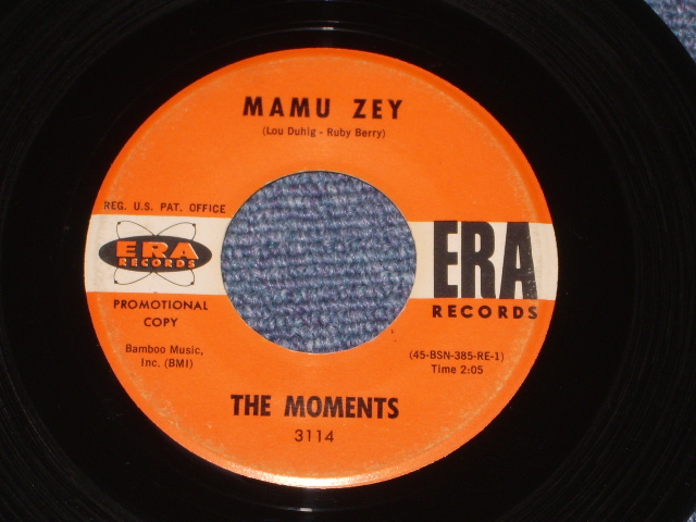 画像: THE MOMENTS ( on Guitar JERRY McGEE  Of THE VENTURES' LEAD GUITARIST Maybe... ) - SURFIN' TRAIN  /  1963 US ORIGINAL 7"45's Single 