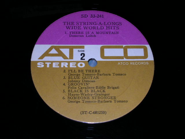 画像: THE STRING-A-LONGS  -  WIDE WORLD HITS / 1968 US ORIGINAL STEREO LP 