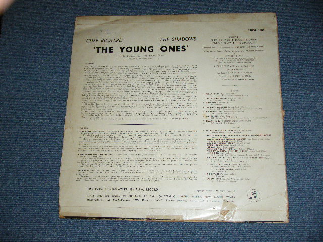 画像: CLIFF RICHARD - THE SHADOWS   -  THE YOUNG ONES ( VG+/VG+++ )  / 1961  AUSTRALIA ORIGINAL 1st Press "GREEN With GOLD Text Label" Used  MONO LP 