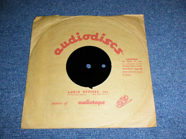 画像: DON LEE WILSON of THE VENTURES  - SEATTLE IN THE RAIN  ( ACCETATE TEST PRESS : DIFFERENT Vesion / ANOTHER MIX ) / US ORIGINAL TEST PRESS : ACCETATE  8" Single 