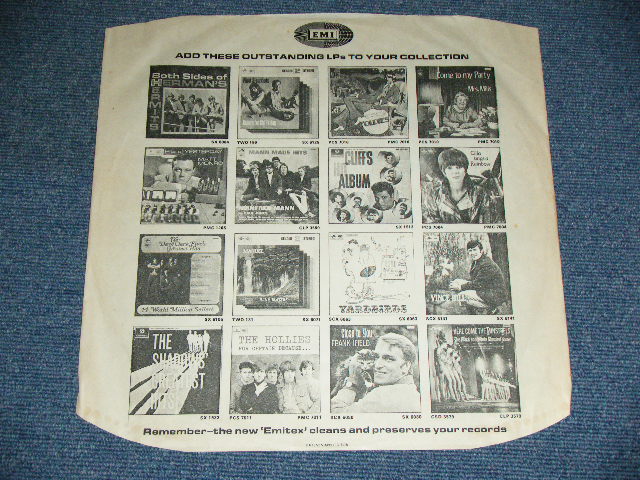 画像: CLIFF RICHARD - CLIFF IN JAPAN (Ex++/MINT-) / 1968 UK ENGLAND ORIGINAL 1st Press BLUE "Columbia"  Label MONO Used  LP 