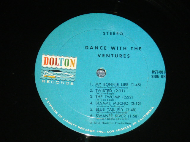 画像: THE VENTURES - DANCE WITH  THE VENTURES ( BLUE with Black Print Label : Ex++/MINT-  ) / 1966? US  RELEASE VERSION US Used  LP 
