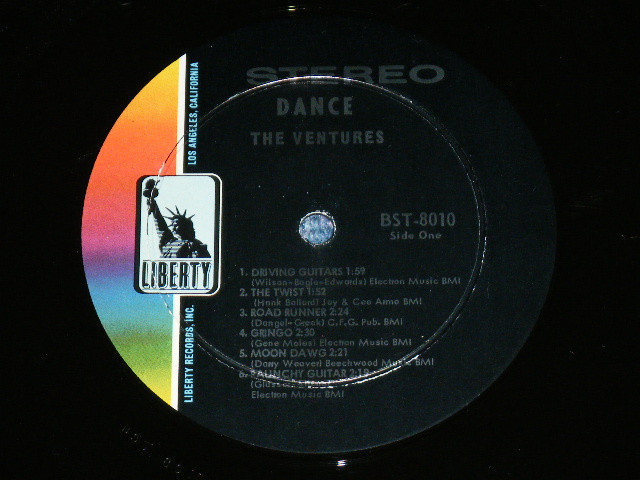 画像: THE VENTURES - DANCE ! ("DANCE ! " CREDIT Label :LIBERTY Label : Ex+++/MINT-  ) / 1968? US  RELEASE VERSION STEREO Used  LP 