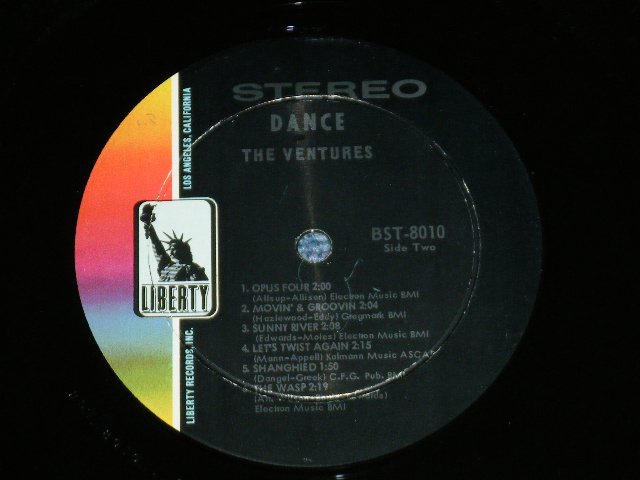 画像: THE VENTURES - DANCE ! ("DANCE ! " CREDIT Label :LIBERTY Label : Ex+++/MINT-  ) / 1968? US  RELEASE VERSION STEREO Used  LP 