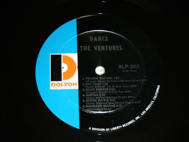 画像: THE VENTURES - DANCE ! ("DANCE!" CREDIT Label :  "D" Mark Label : Ex/MINT-  ) / 1966? US  RELEASE VERSION MONO Used  LP 
