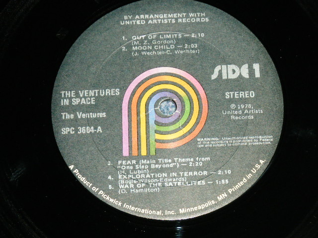 画像: THE VENTURES - IN SPACE ( With BOB BOGGLE Singed QAUTOGRAPHED Reissue 9 Tracks Version : VG+++/Ex+++ ) / 1978  US AMERICA REISSUE  Used LP 