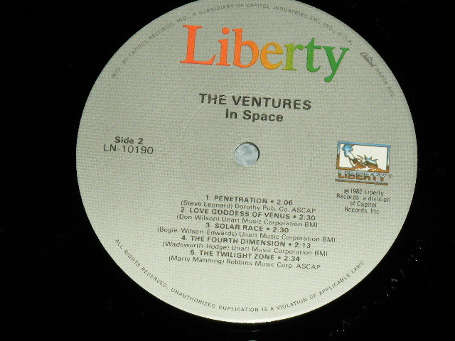 画像: THE VENTURES - IN SPACE ( Reissue 10 Tracks Version : MINT-/MINT ) / 1982  US AMERICA REISSUE Used LP 