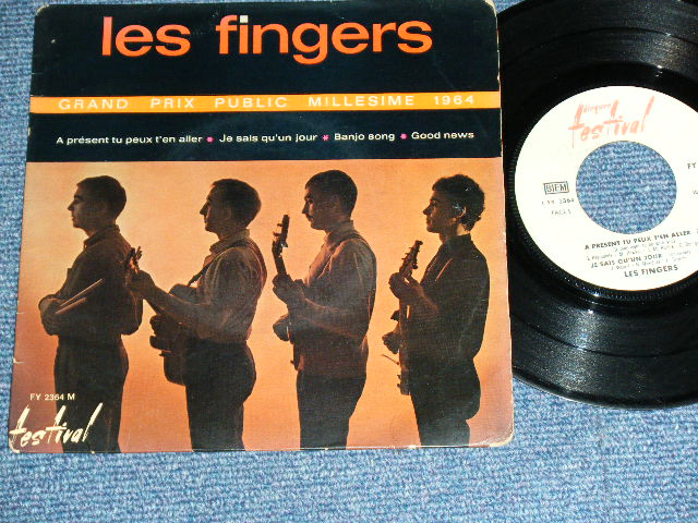 画像1: LES FINGERS -  GRAND PRIX PUBLIC MILLESIME 1964 : A PRESENT TU T'EN ALLER  ( Ex/Ex- )  / 1960's FRANCE FRENCH ORIGINAL Used 7" EP  With Picture Sleeve