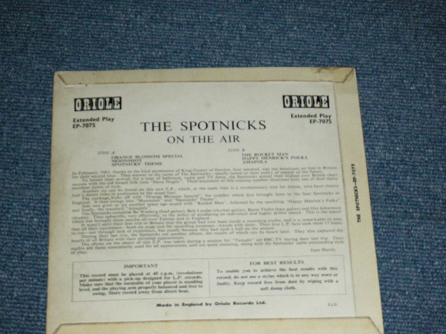 画像: SPOTNICKS, The - ON THE AIR ( Ex+/Ex+ ) / 1963 UK ENGLAND ORIGINAL Used 7" EP  with PICTURE SLEEVE 
