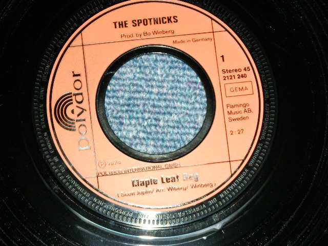 画像: SPOTNICKS, The - MAPLE LEAF RAG  (Ex++/Ex++ )  / 1974 WEST-GERMANY GERMAN  ORIGINAL Used 7" Single  with PICTURE SLEEVE 