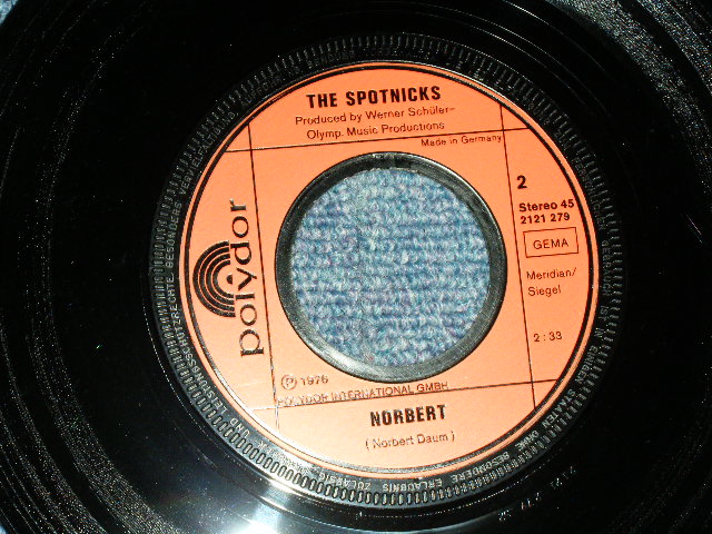 画像: SPOTNICKS, The - FEELINGS   (Ex+++/MINT- )  / 1976 WEST-GERMANY GERMAN  ORIGINAL Used 7" Single  with PICTURE SLEEVE 