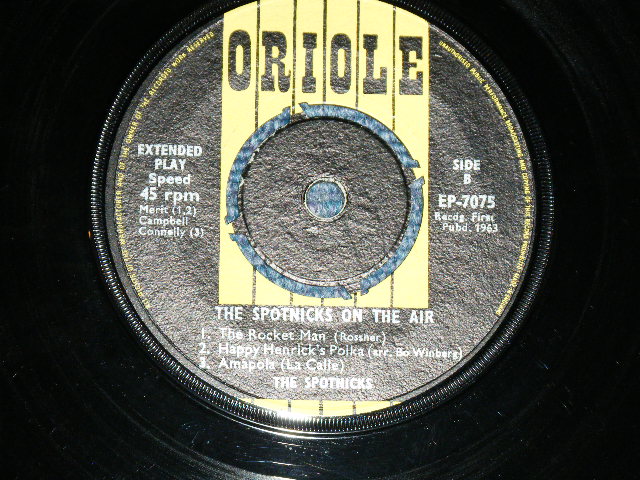 画像: SPOTNICKS, The - ON THE AIR ( Ex++,Ex-/Ex++ ) / 1963 UK ENGLAND ORIGINAL Used 7" EP  with PICTURE SLEEVE 