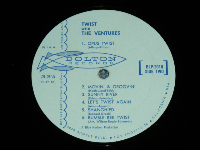 画像: THE VENTURES - TWIST WITH THE VENTURES ( LIGHT BLUE  Label : Matrix Number 1D/1C : Ex++/Ex+++ ) / 1962 US ORIGINAL RELEASE VERSION MONO Used  LP 
